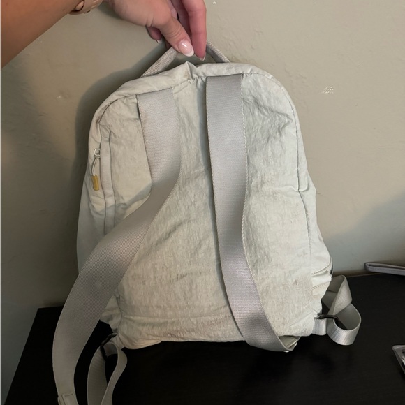 Lululemon City Adventure Backpack 10L - Picture 2 of 5